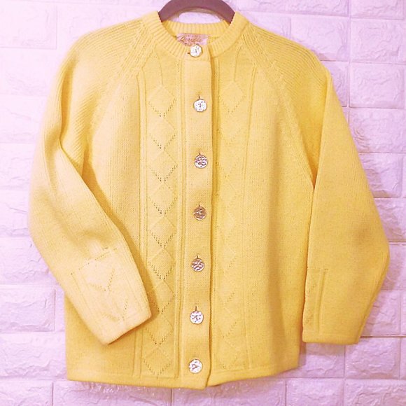 Vintage 50s-60s Cardigan Yellow Diamond Knit - Picture 2 of 13